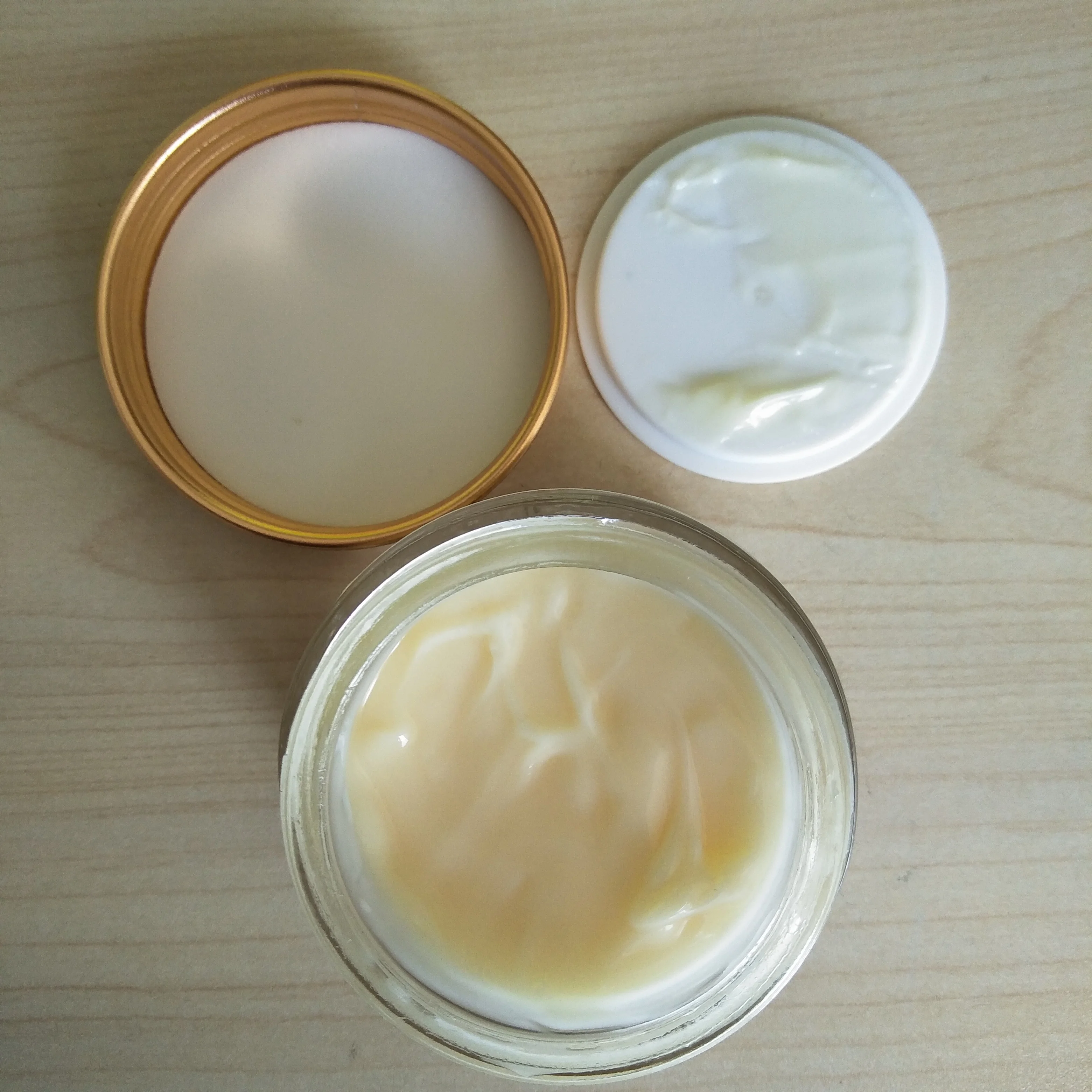 
2019 OEM ODM Whitening Cream Natural Organic Moisturizer Hemp CBD Oil Face Cream 