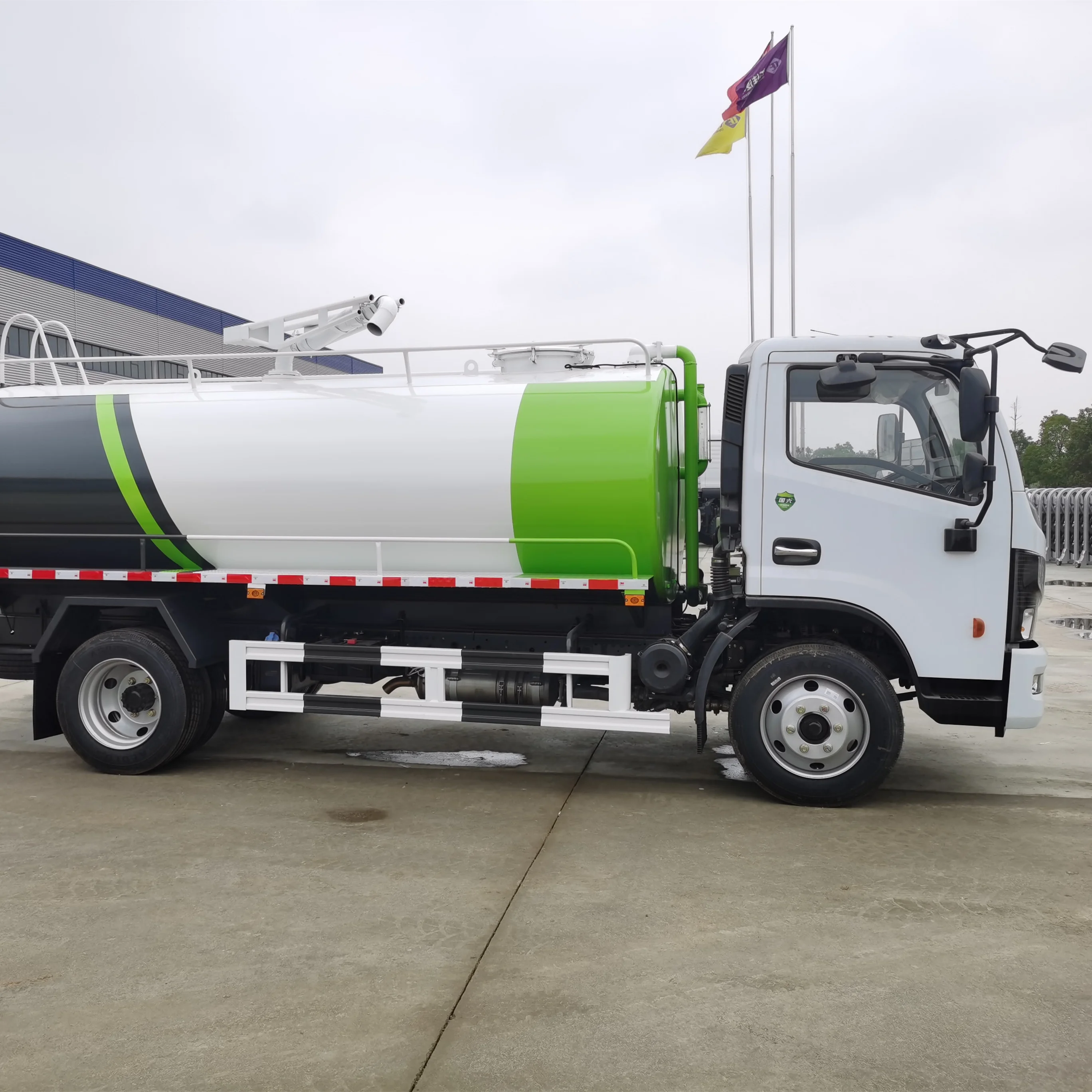 DONGFENG FAW HOWO ISUZU высокое качество 4*2 Вакуумная очистка отсасывающая канализационная машина вырубка фекальных всасывающих грузовиков