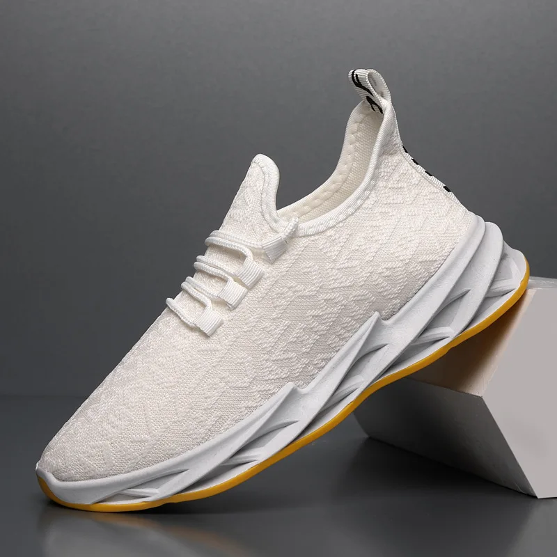 2021 Fall New Trend Breathable Flying Woven Running Fashion Shoes Casual Men Sports Shoes