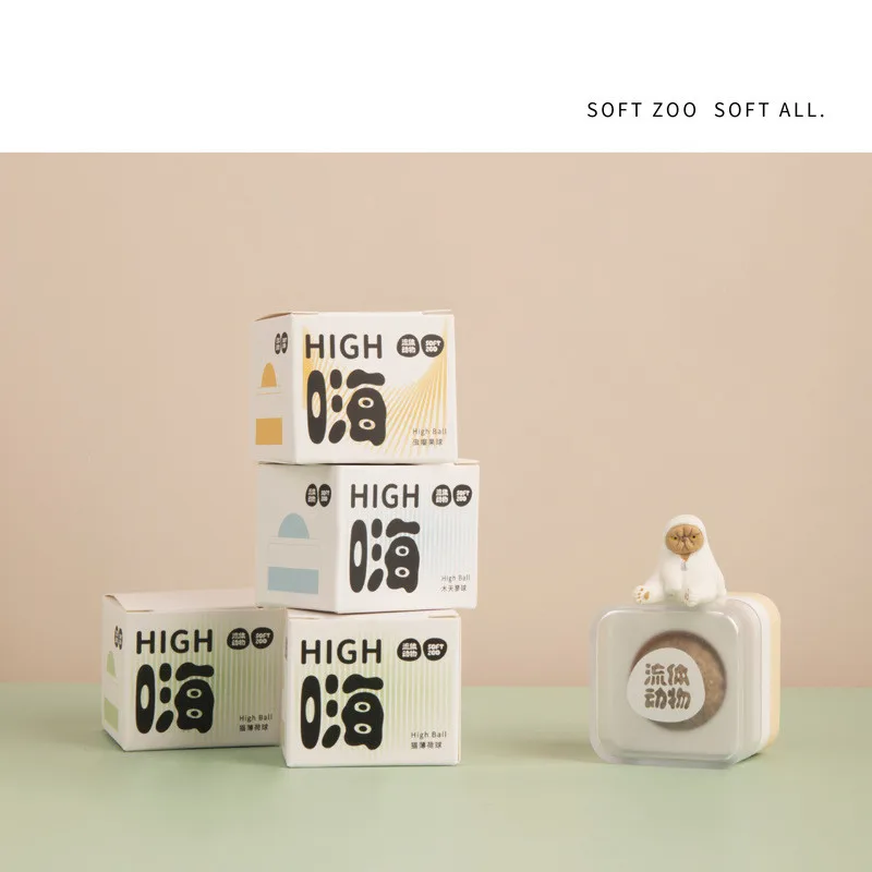 New Creative Licking Rotating Catnip Sticky Hair ball Stomach Cleaning Cat Snacks