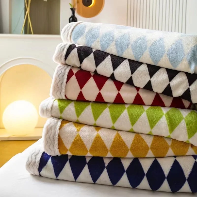 New skin friendly flannel checkerboard pattern ne single piece quilt cover