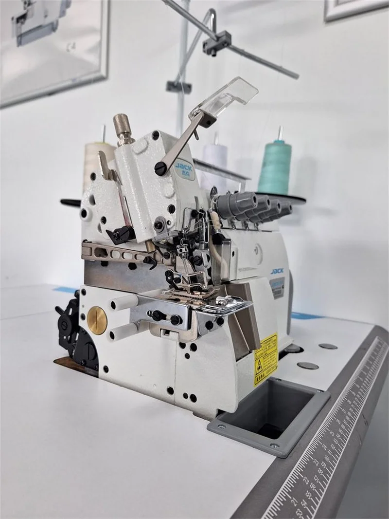 Brand New Jack 797DI Small Arm 4 Thread Overlock Sewing Machine 797 Sewing Boxer Shorts Elastic Band Underwear