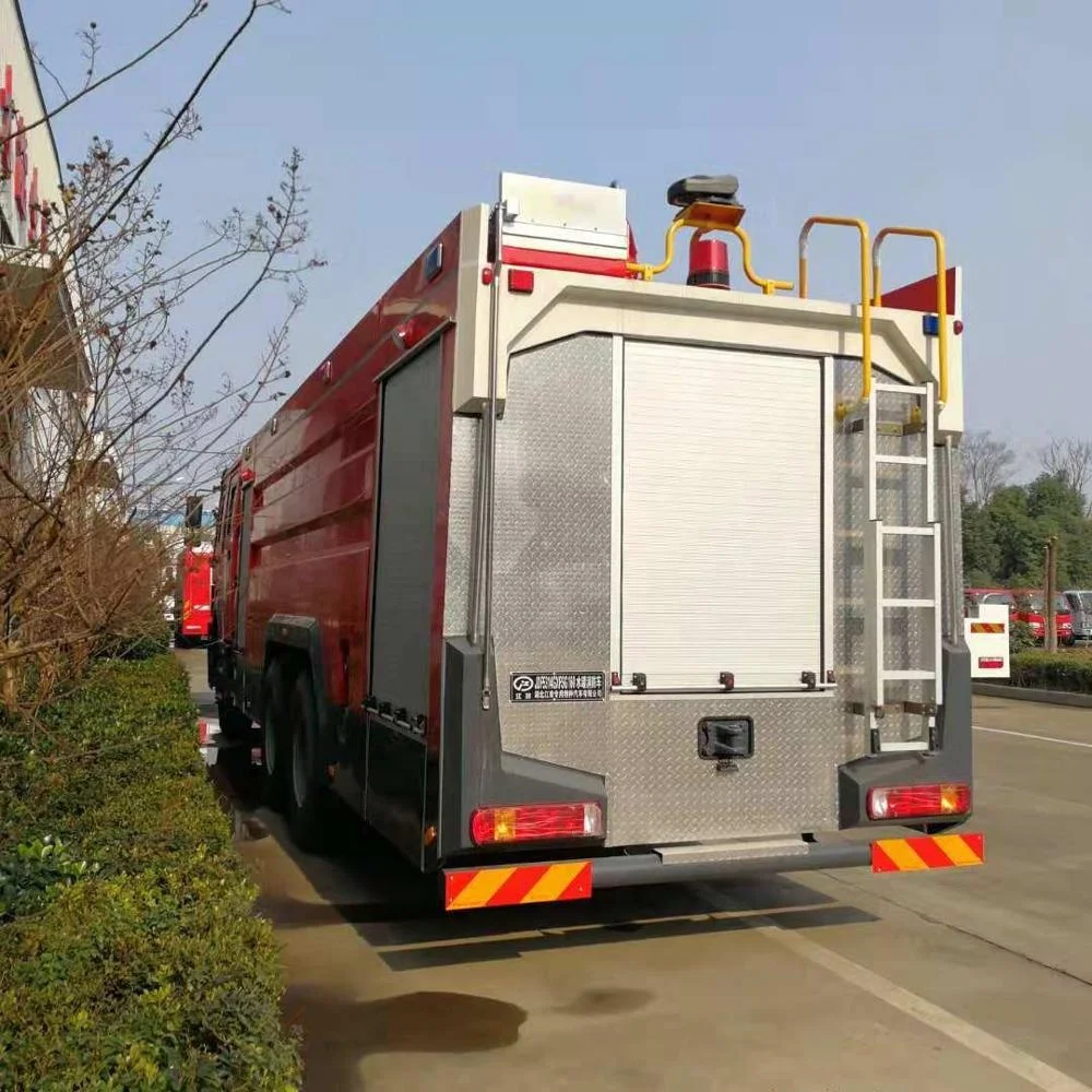 HOWO 16T  water and foam fire truck with 60m foam range