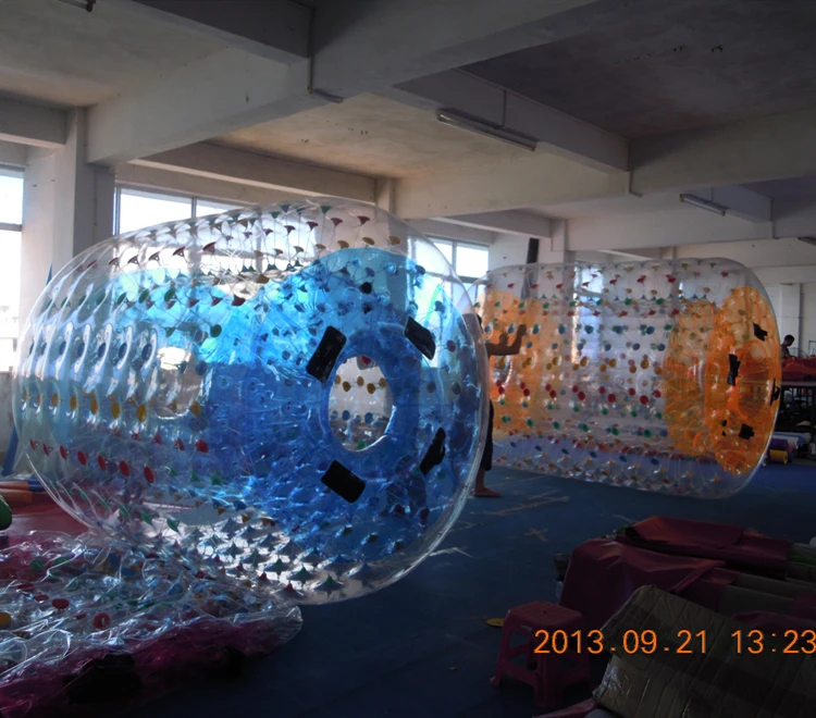 2024 PVC inflatable hamster ball adults TPU inflatable water walking roller human water zorbing ball