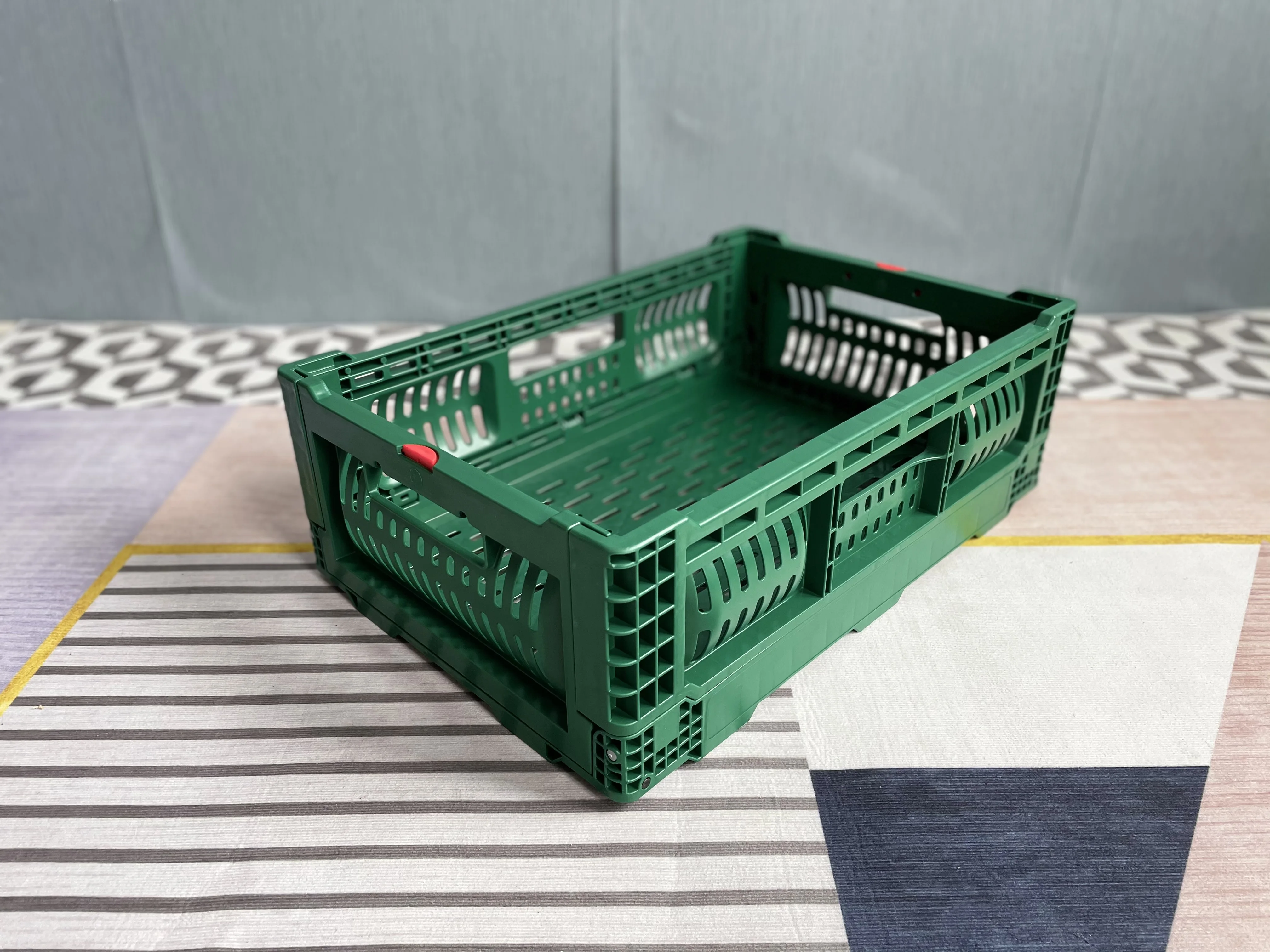 reusable 500x330x170 mm collapsible feature perforated type plastic storage crate for fruits and vegetable