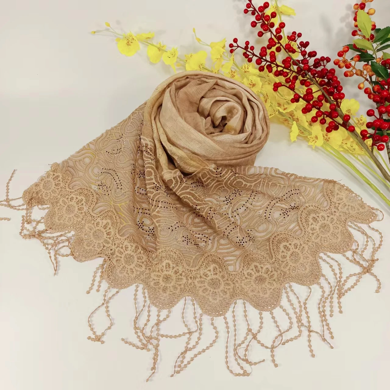 Low Price Silk Transparent Cotton And Linen Solid Lace Colored Pearl Dubai Malaysia Flower Hijab Scarf