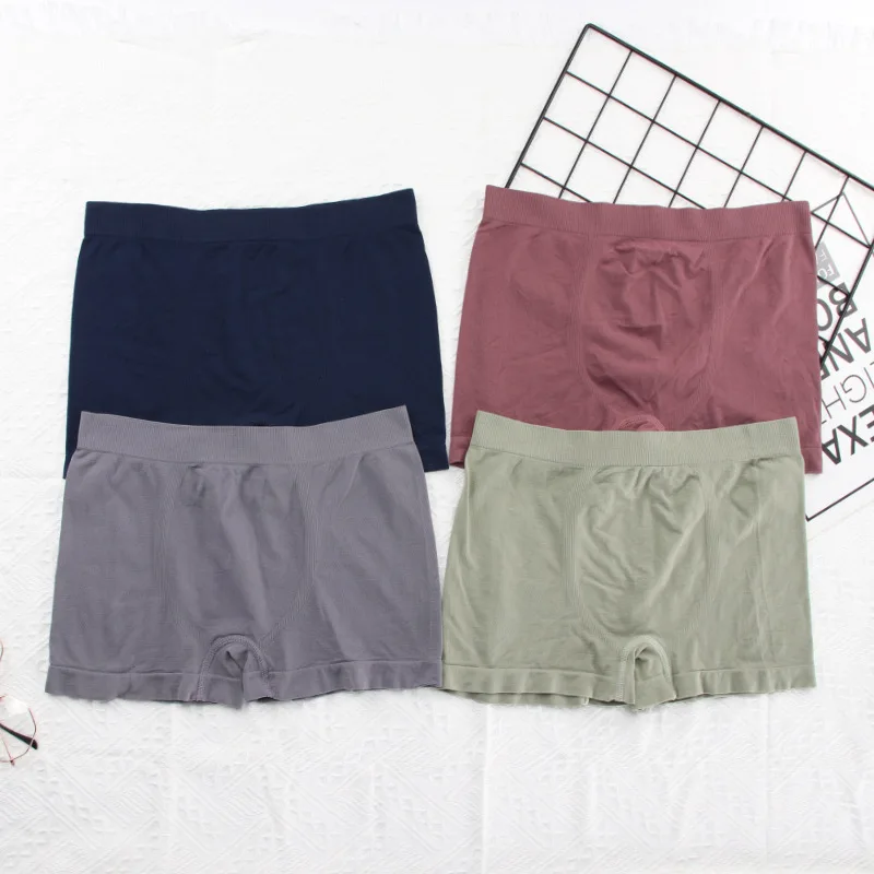 Wholesale Soft Comfortable Underwear Fashion Seamless And Breathable Boxer Brief For Men