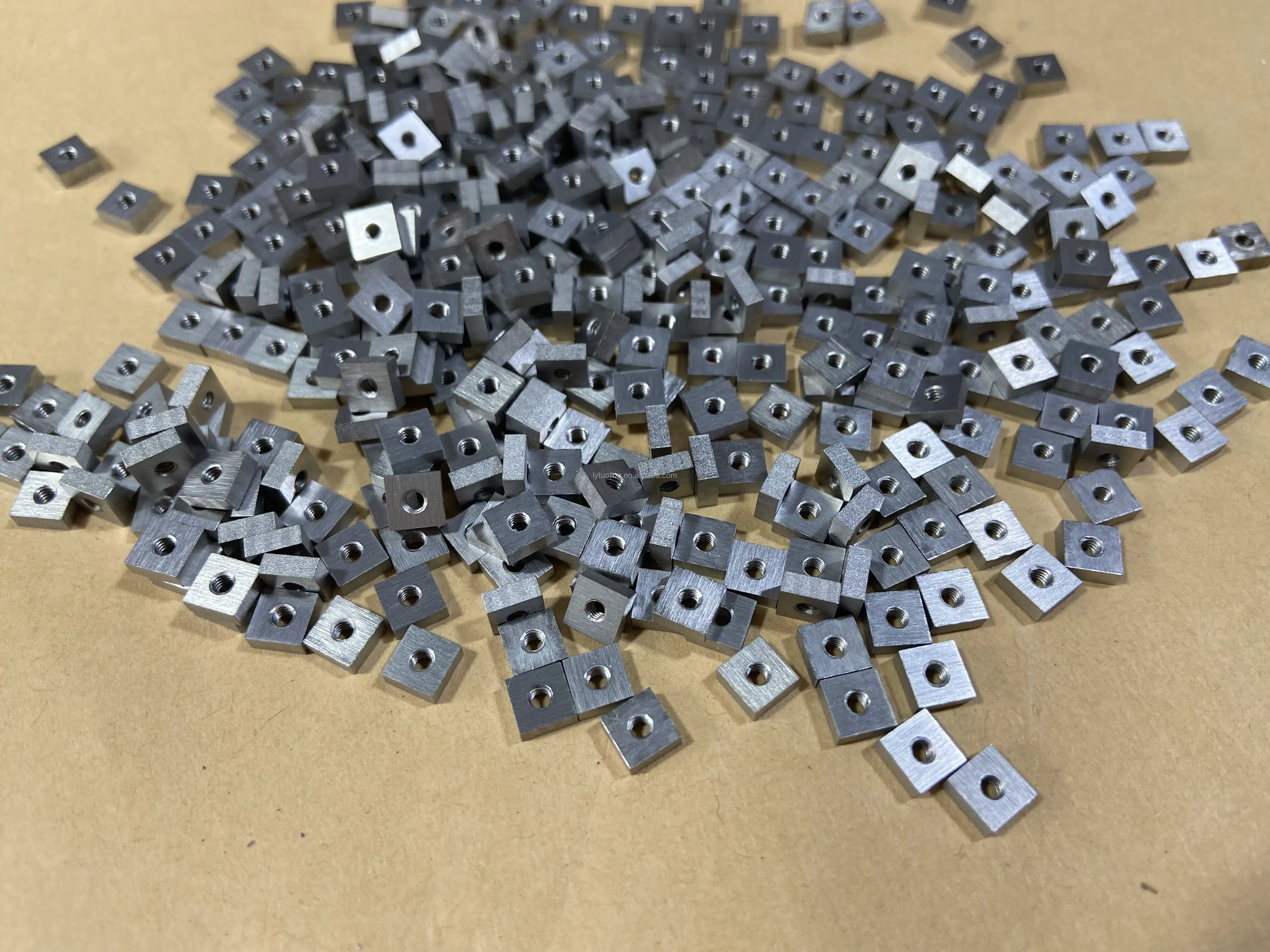 customized molybdenum nut molybdenum bolt moly screw from manufacturer