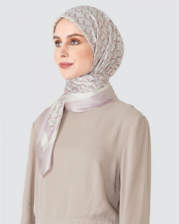 MOTIVE FORCE Wholesale Hot Products Simple Fashion Ladies Scarf Turkey Uae 100% Polyester Silk Scarf Muslim Hijab