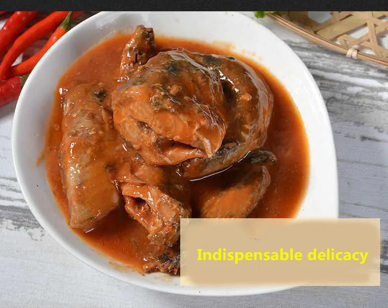 Factory price canned sardine in tomato sauce/canned sardine in tomato paste