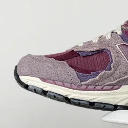 Top Quality Brand Box 2002R Women Sneakers Walking Style Shoes Men Sports