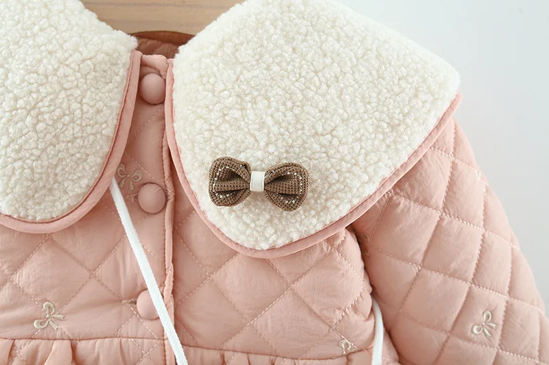 2023 winter clothing new quilted quilted girl cute plus fleece thickened small cotton-padded coat to send bow package
