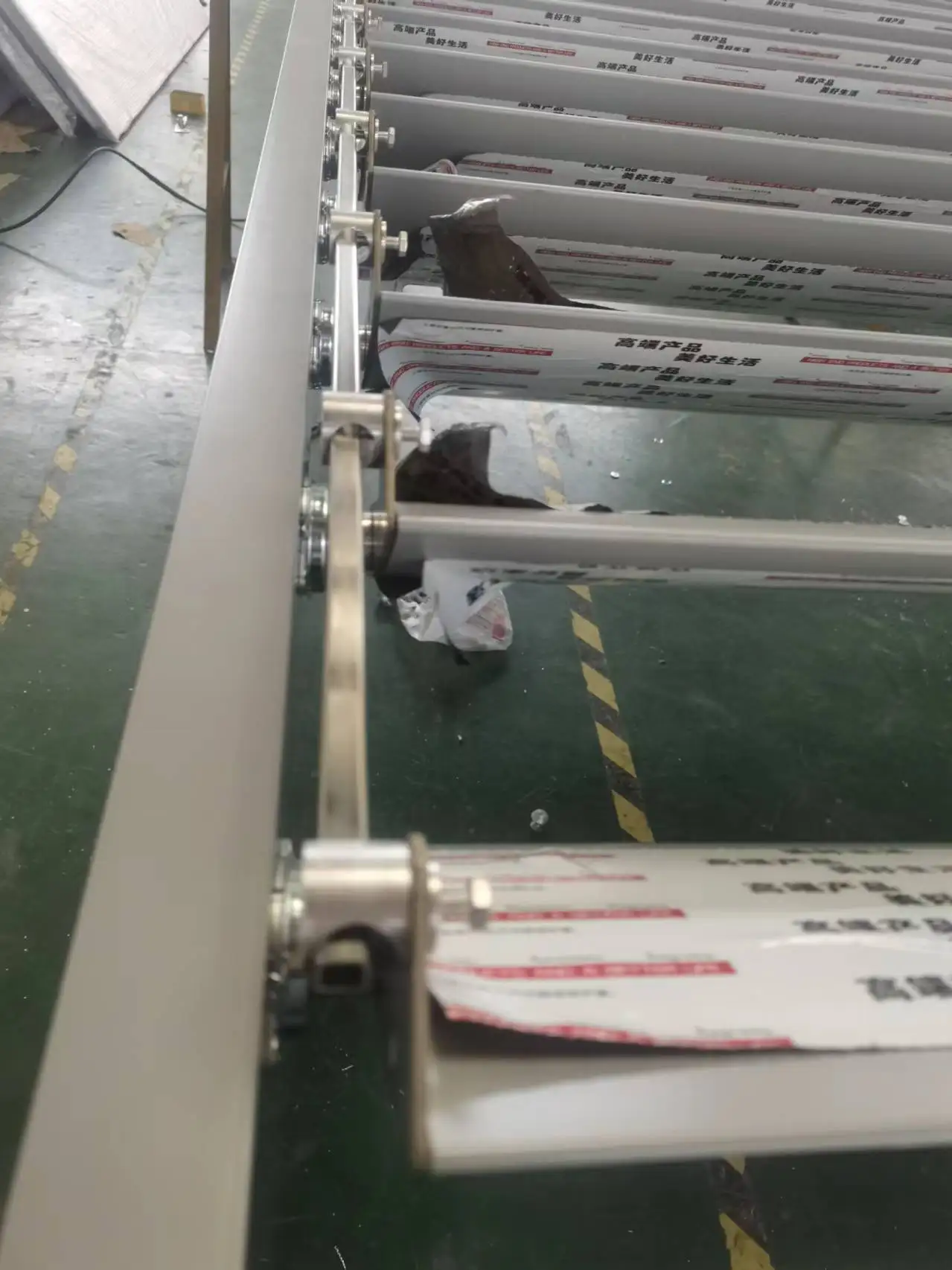 Manual /Electric Sun Louver Aluminum Sun Shade Louver Vertical System Aluminium Shutters Window Frame for Sun Control