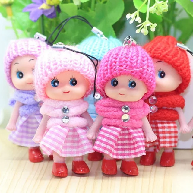 Factory Wholesale 8CM Small Plastic Doll Mini Ddung Cute Girl with Keychain
