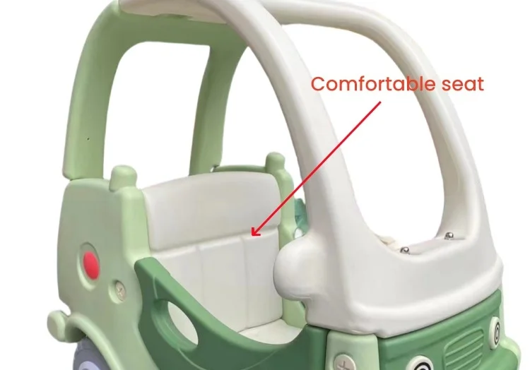 Детский игрушечный автомобиль