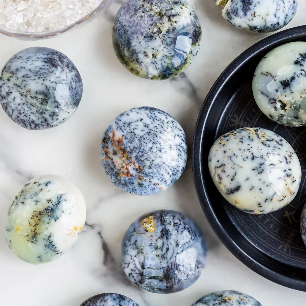 Best selling high quality natural folk crafts dendritic opal palm healing stone crystals for valentine day decorations