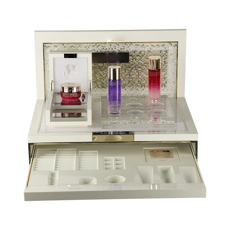 Custom Eyelash Display Stand Acrylic Cosmetic Display Rack With Led