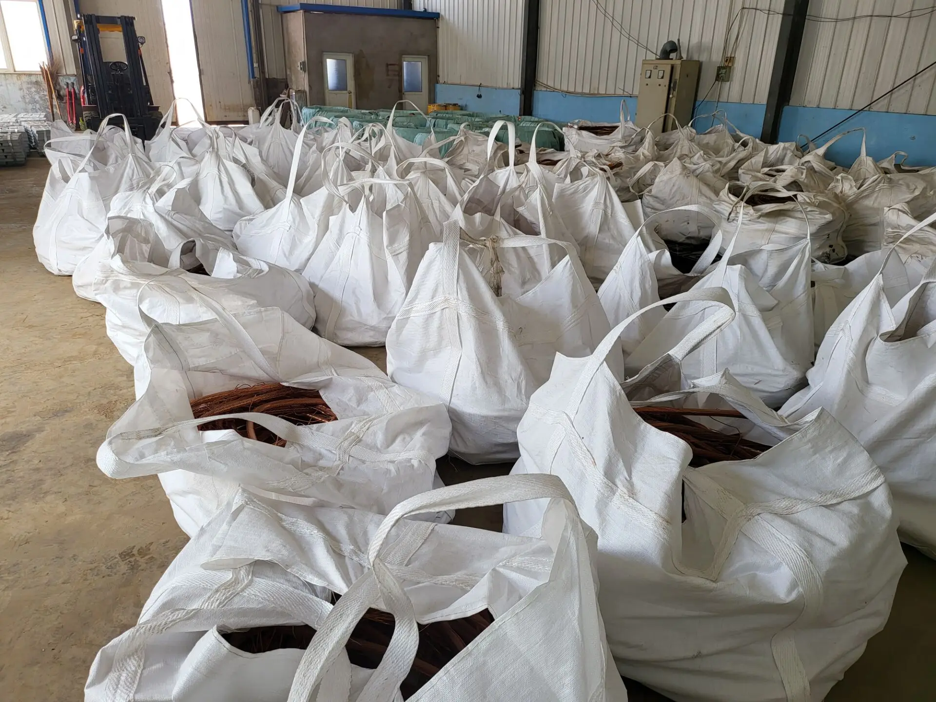 New Come Copper Mill berry scrap High-Quality  Electric  Copper Wire  Recycling Copper Cable