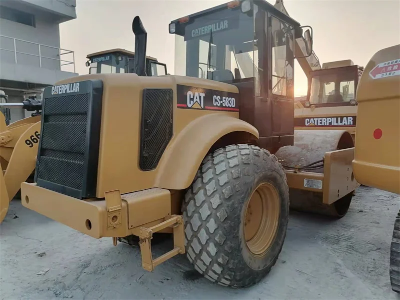 used road roller cat CS583 used Used Caterpillar compactor CS683 CS583 Vibration ROAD ROLLER Compactor caterpillar  for sale