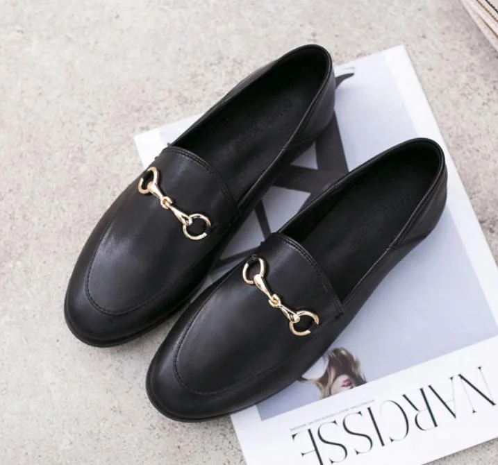2020 newest style casual women shoes slip on women flats ladies shoes horse-bit buckle chain black loafers pu leather