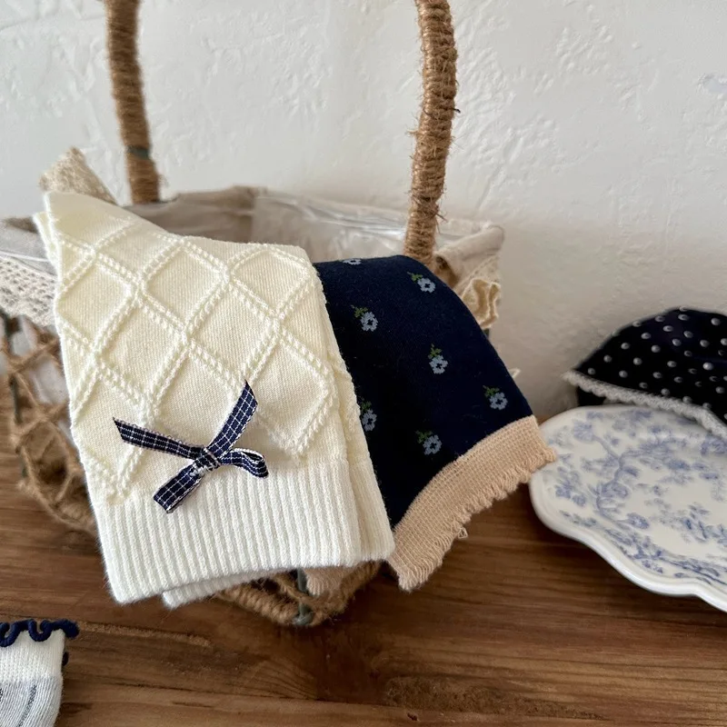 Wholesale Girl Vintage Navy Blue Bow Princess Socks Women Mid-tube Designer Cotton Socks for Female