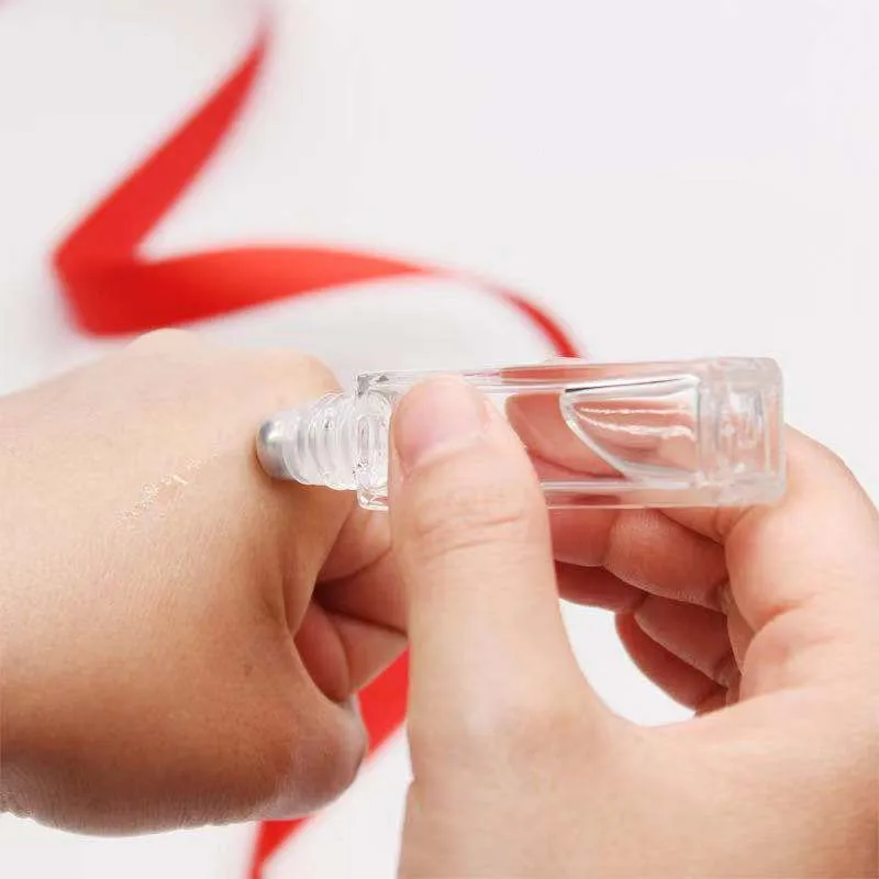 
China Custom Wholesale 10ml 5ml Luxury Empty Perfume Essential Oil Roller Spray Glass Perfume Bottle 