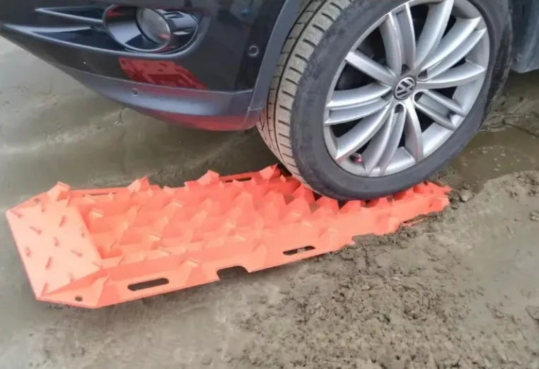 2024 New style Off-road Recovery Boards For Truck Mud Snow Sand