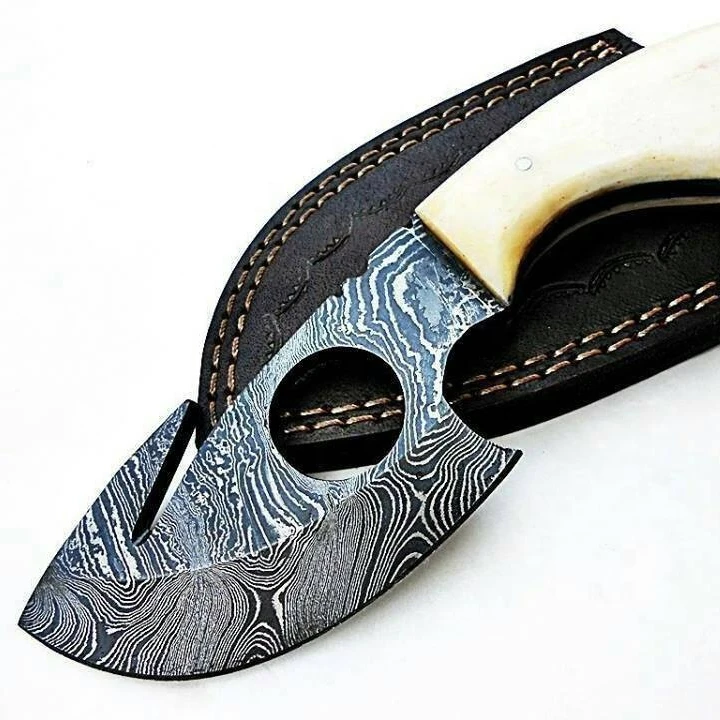 Нож-Скиннер с фиксированным лезвием из дамасской стали деревянной ручкой
