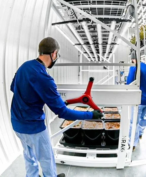 Вертикальная система для выращивания парниковых газов мобильная стойка