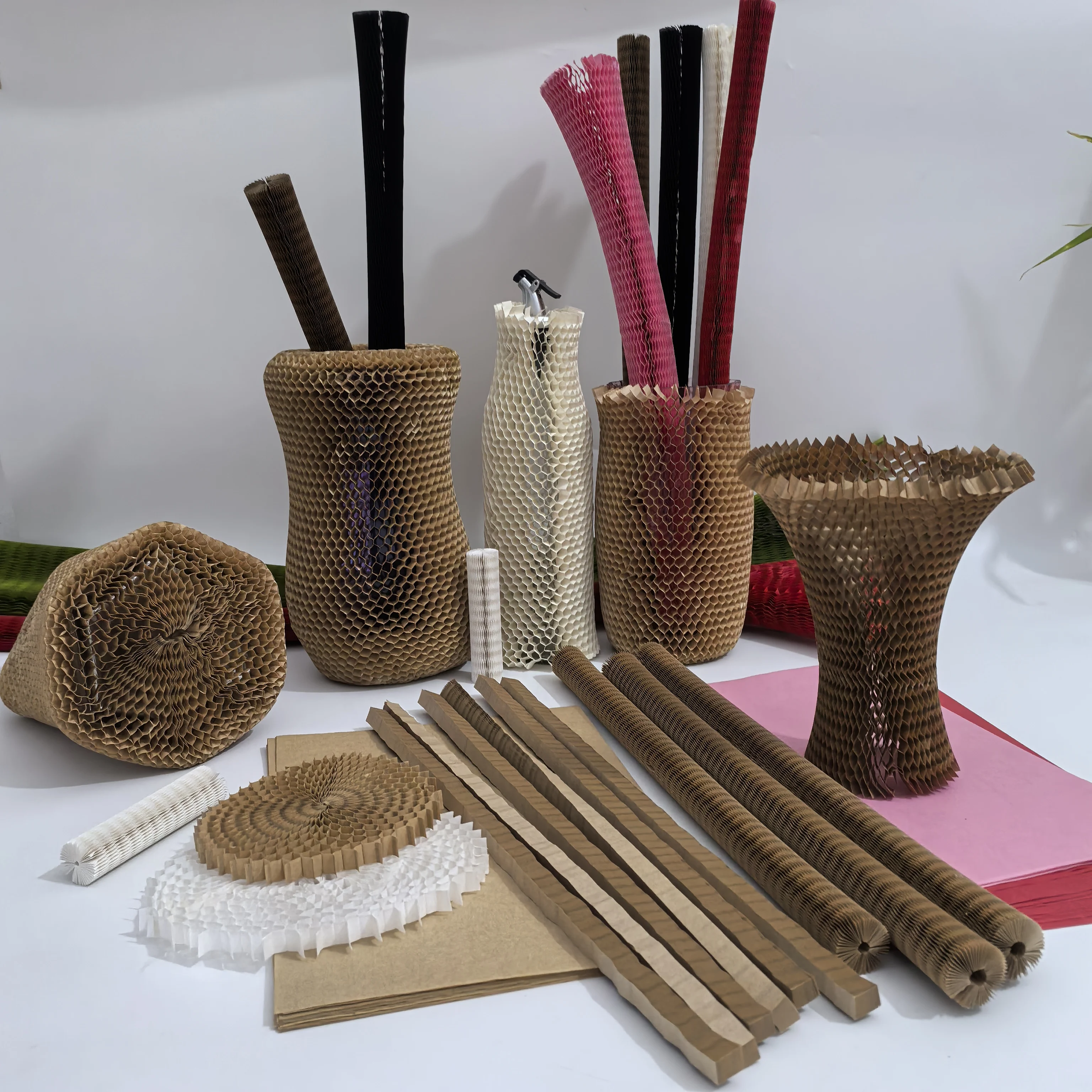 Choose Honeycomb Kraft Paper Sleeve Rolls For Strong Protection And A Minimal Environmental Footprint!