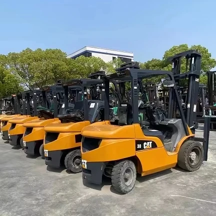 Used CAT 30 forklift  99% New forks  Used  forklift 5 ton 4x4 wheel  99% New  secondhand forklift