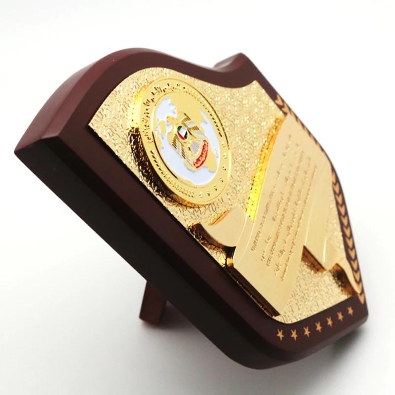 Manufactures Customized Zinc Alloy Wooden Plaque Shield Metal Awards Trophy with Wooden Gift Box