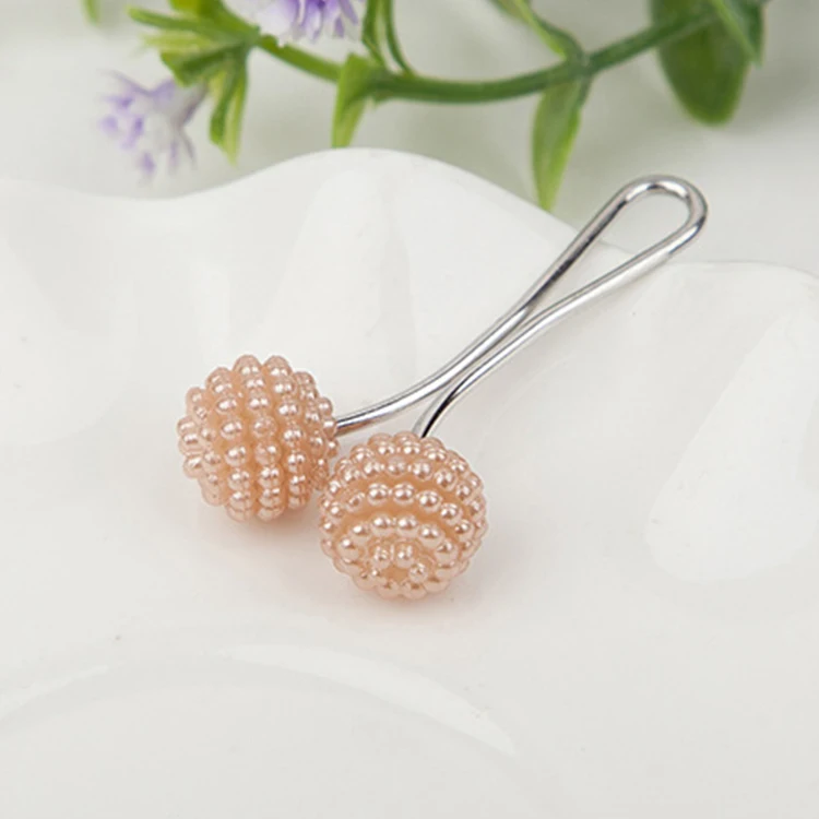 Cheap price new design multi color fashion acrylic sphere scarf clip brooch