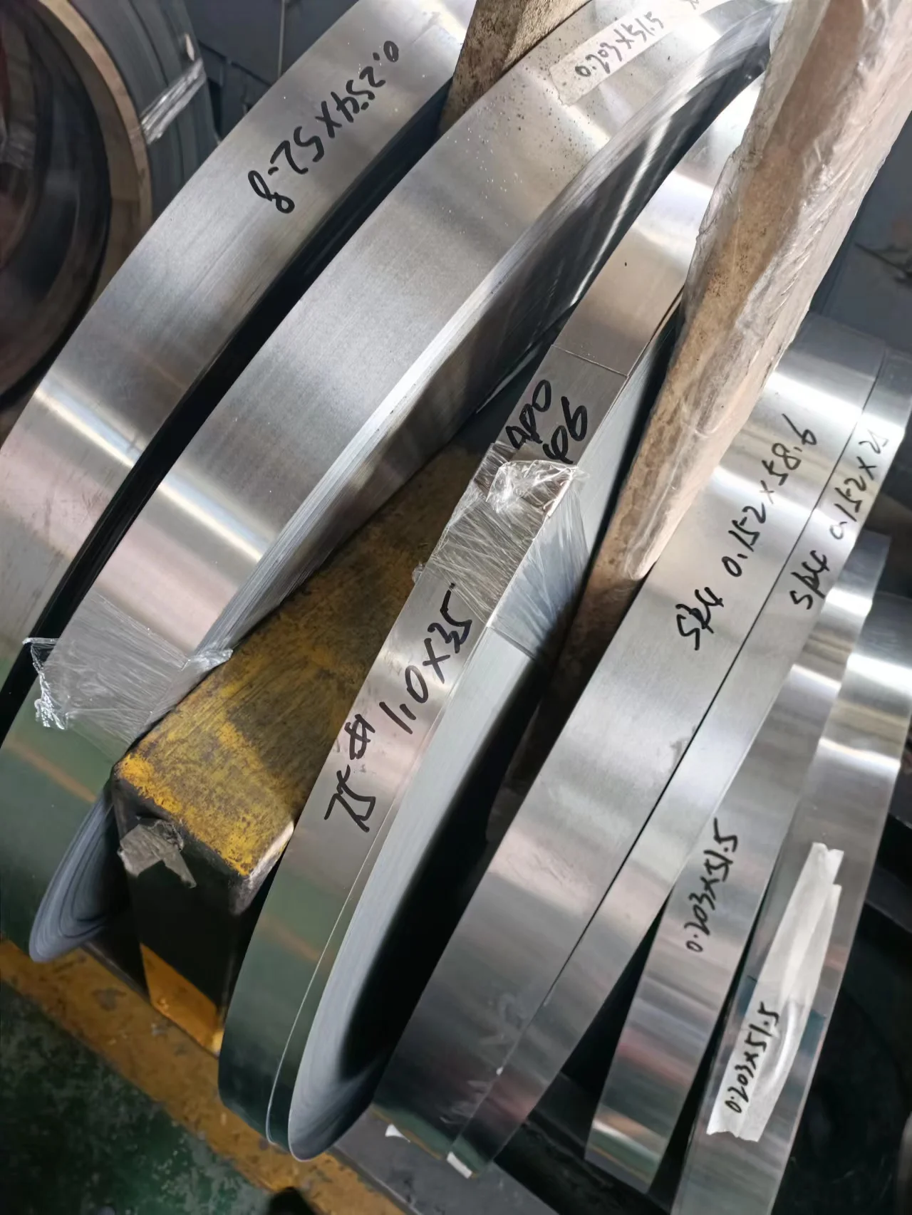 Пружинная стальная полоса высокоуглеродистая холоднокатаная катушка SK85 SK5 SK4 SK95 C75 AISI 1075