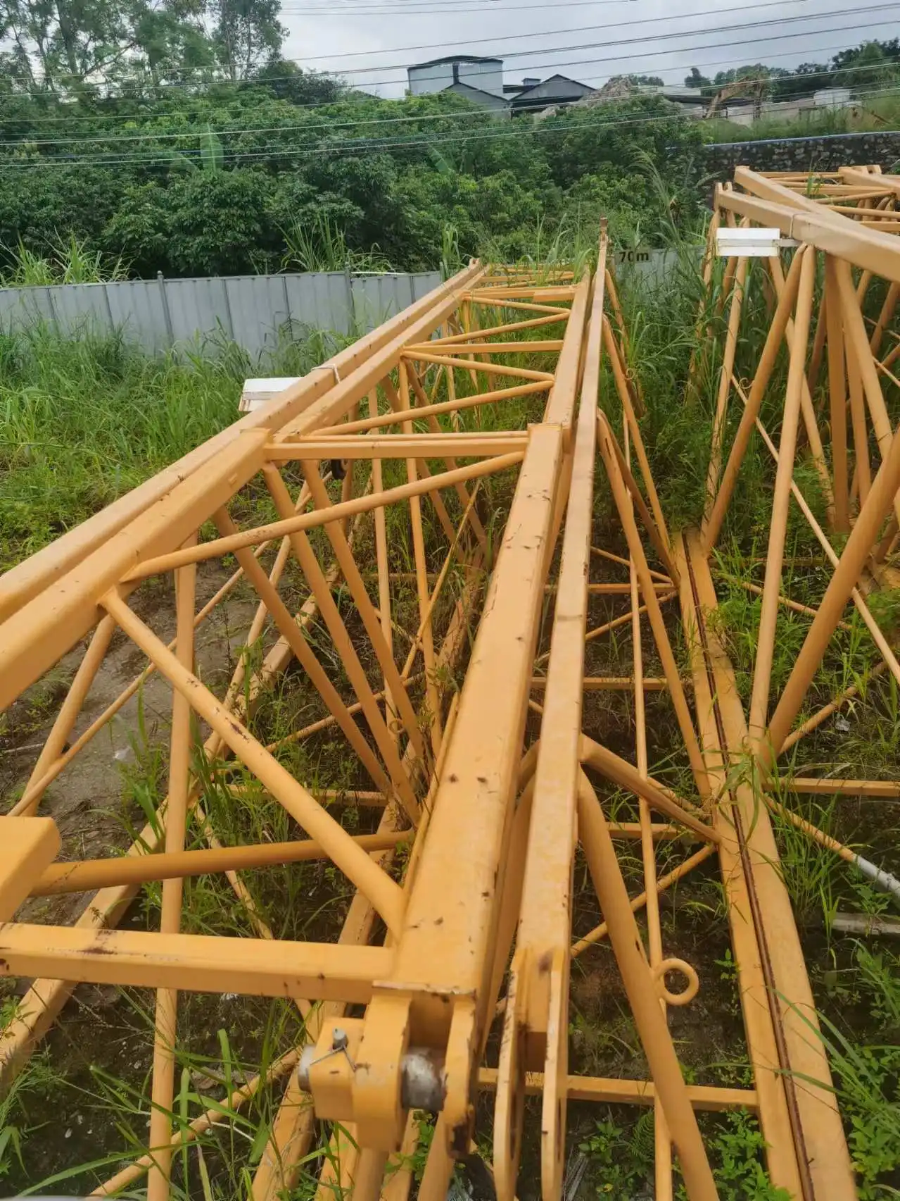 Second-Hand Zoomlion 12t Tower Crane 10t With Perfect Performance Chassis Tower Crane WA7025-12E