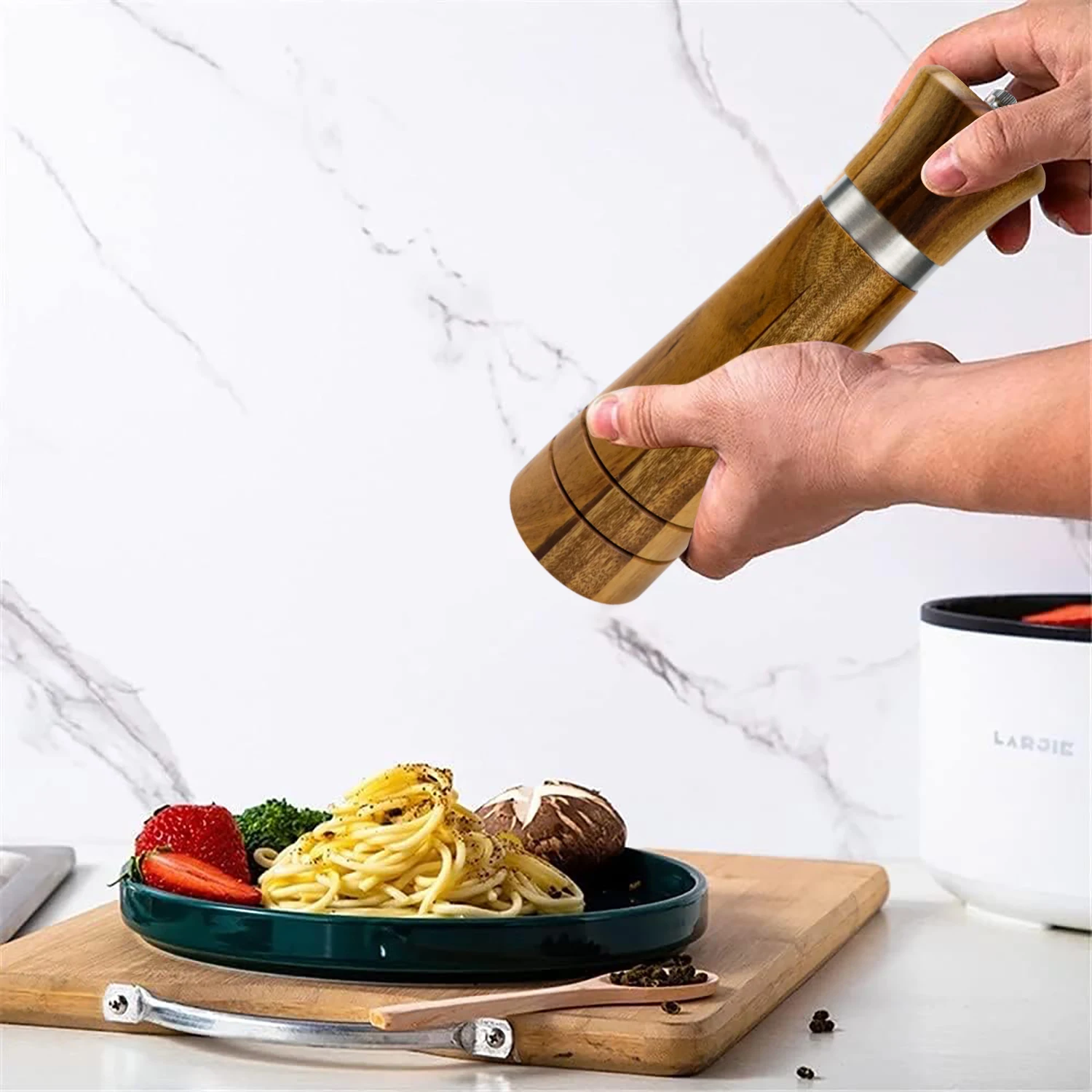 8 Inches Salt Shakers Manual Wooden Salt And Pepper Mills Salt And Pepper Grinder With Adjustable Ceramic Core