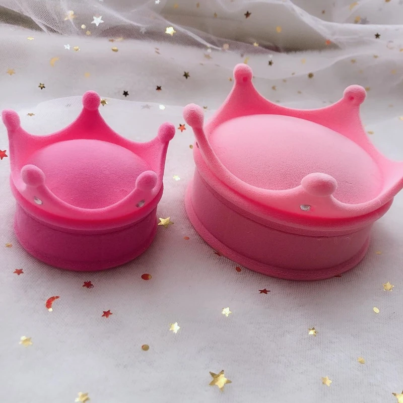 new arrival eyelash package for 2020 private label Crown Lash Box Wholesale Mink Eyelash Case Elegant Box with Lash Holders