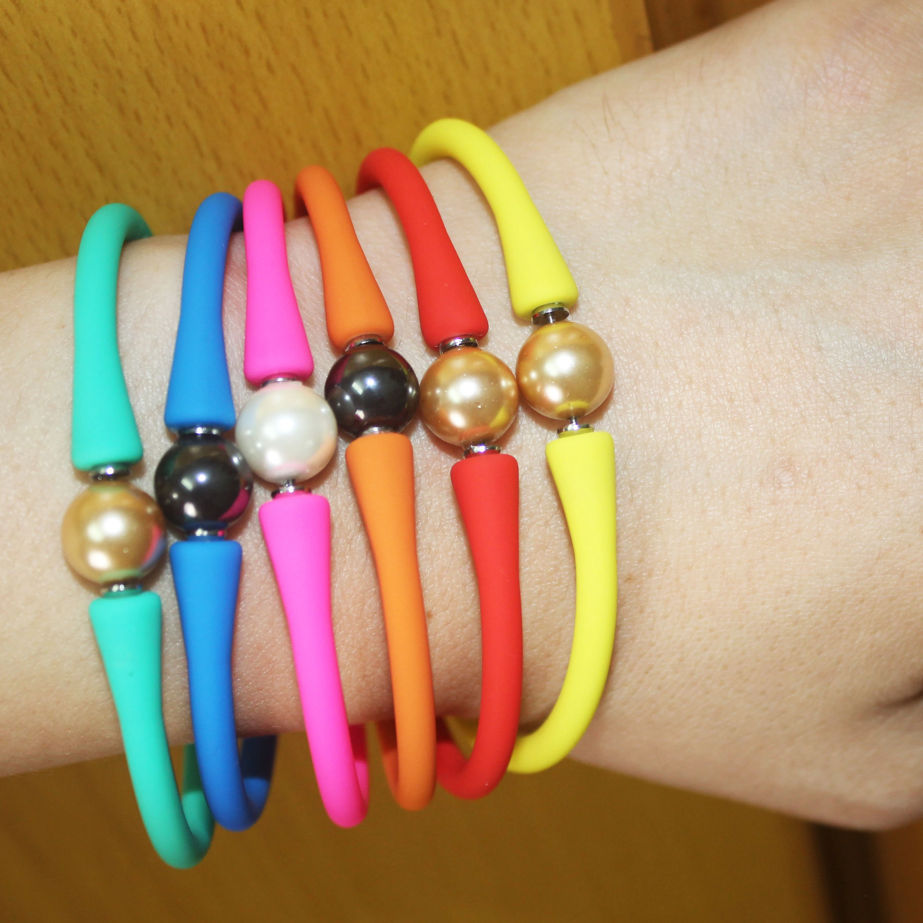 WELCOME OEM!wholesale best quality negative ion silicon bracelet custom stainless silicone bracelet necklace set