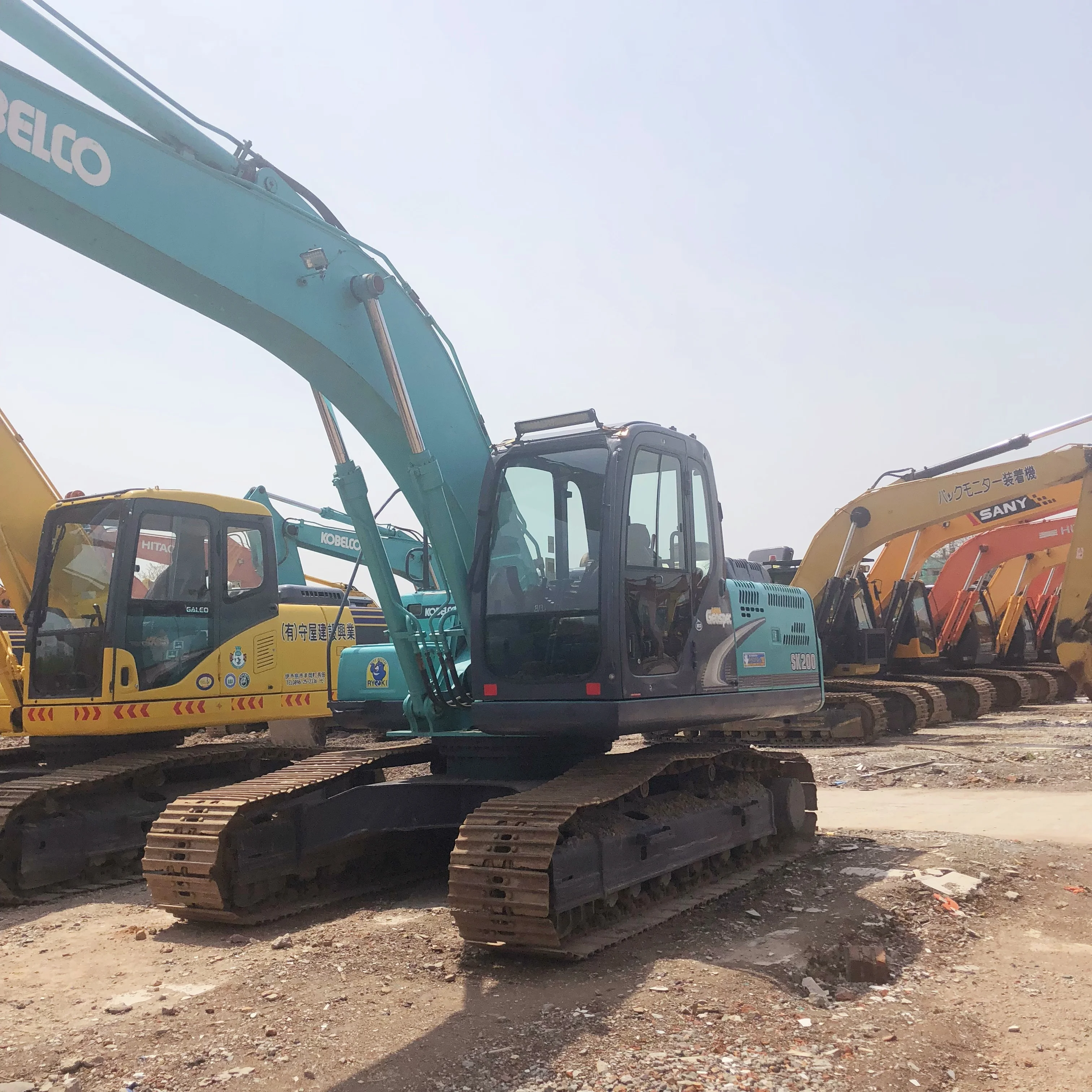 Хорошее состояние Подержанный SK200-8 гусеничный экскаватор Kobelco недорогой в наличии