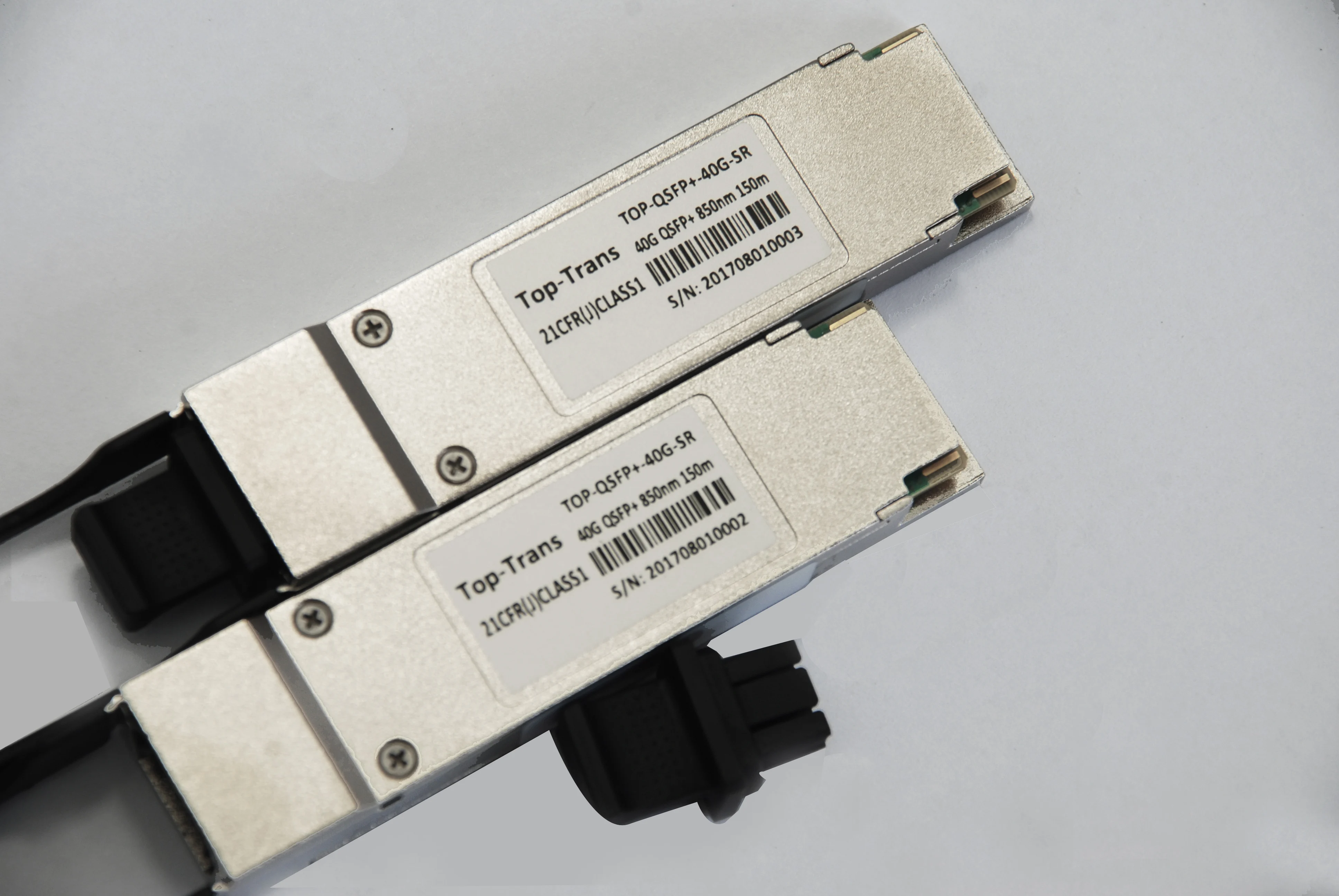  Совместимый с Juniper 740-032986 REV 01 150m AVAGO 40GBASE-SR AFBR-79E4Z-D-JU1 Transceiver