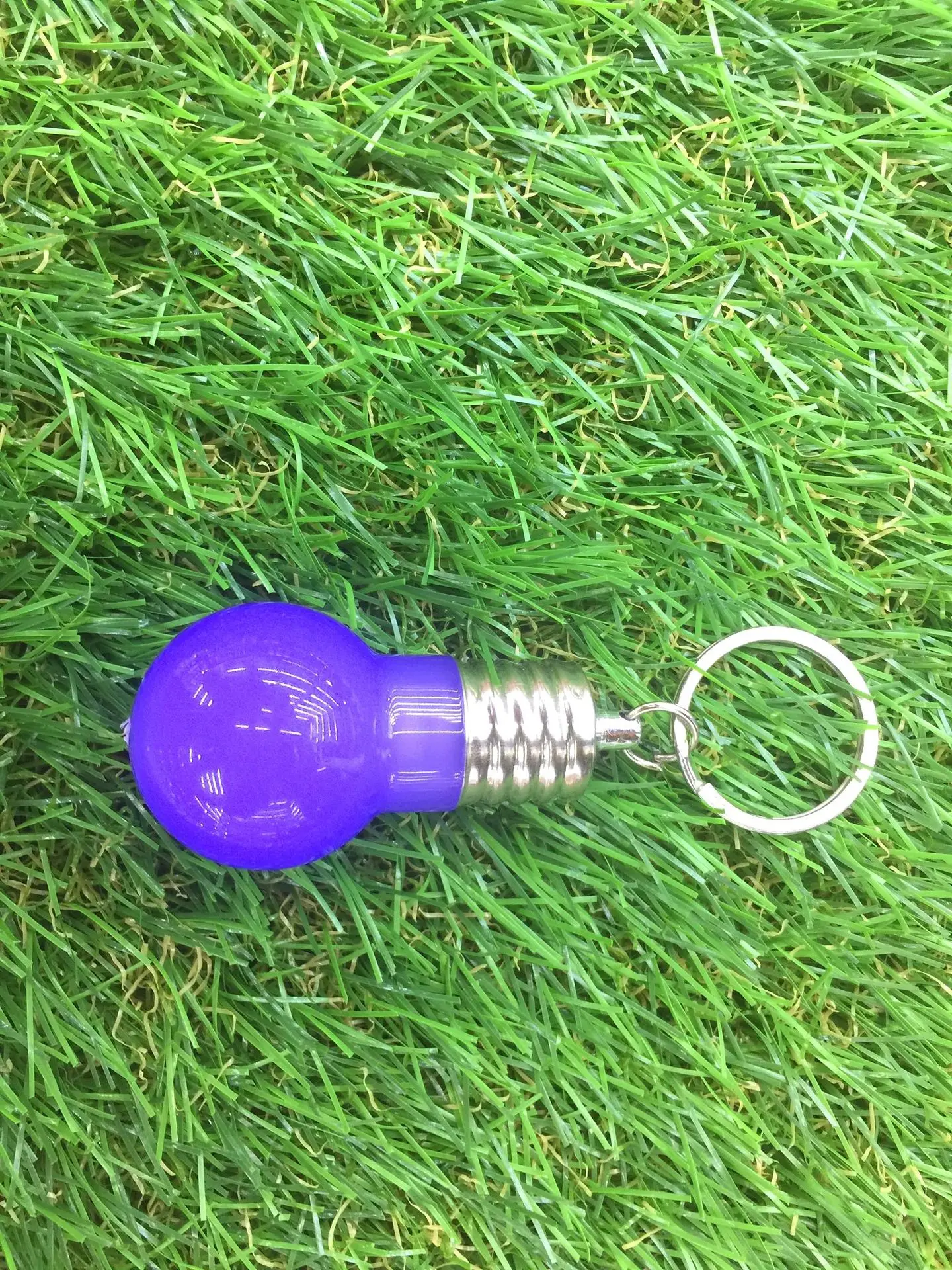 Fashion Lighting Mini LED Luminous Flashing Bulb Keychain Colorful Creative Toys Gifts Pendants Novelty Accessories Wholesale