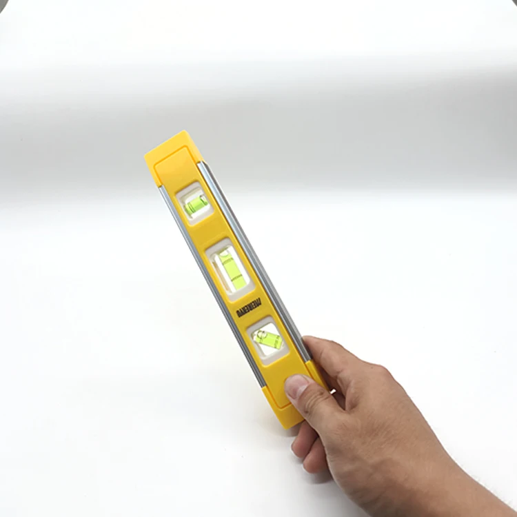 Высокоточная линейка с магнитным спиртовым уровнем, тип 2003