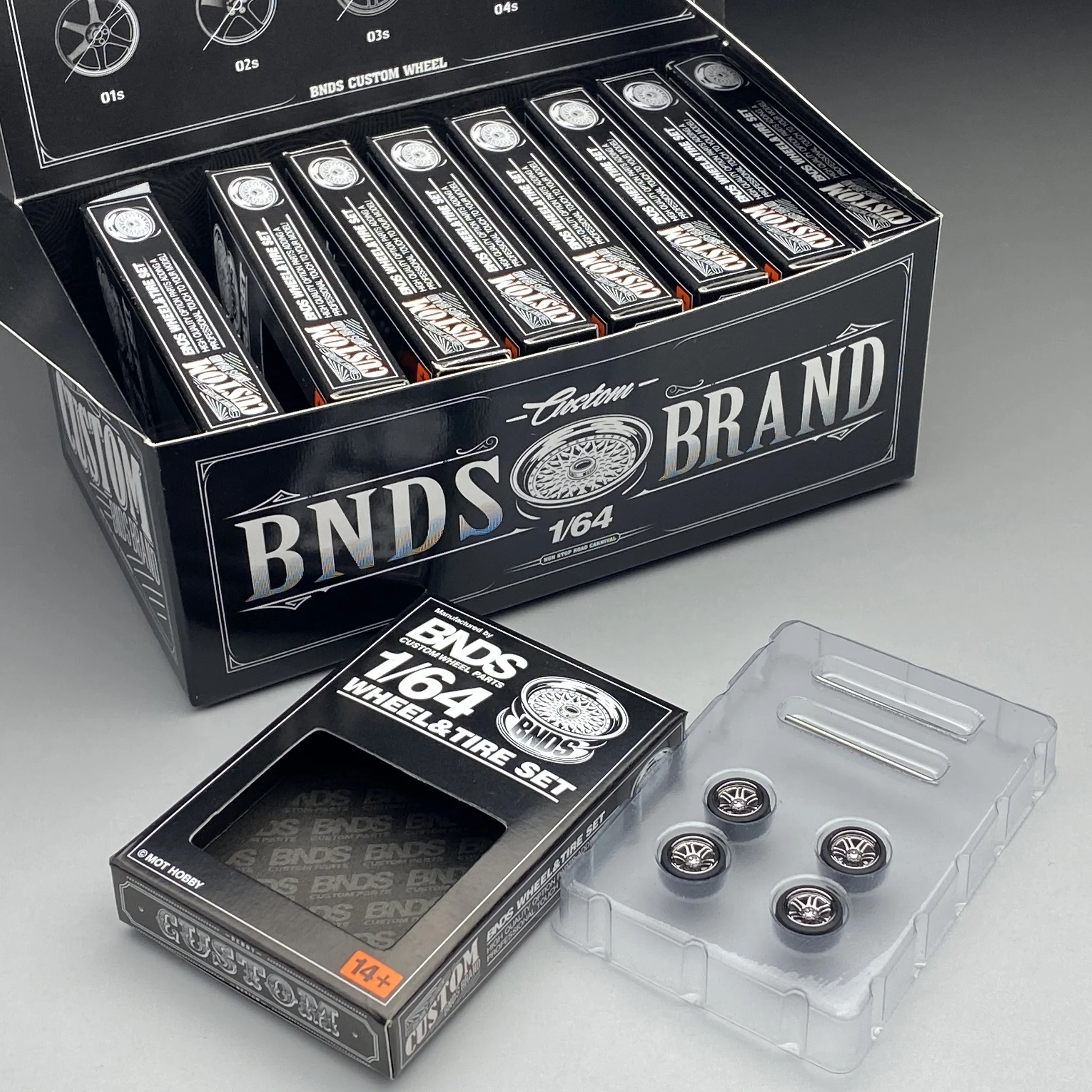 1/64 White ABS Wheels With Rubber Tires by BNDS Assembly Rims Modified Parts for Model Car Refitted Model Car 4pcs Set