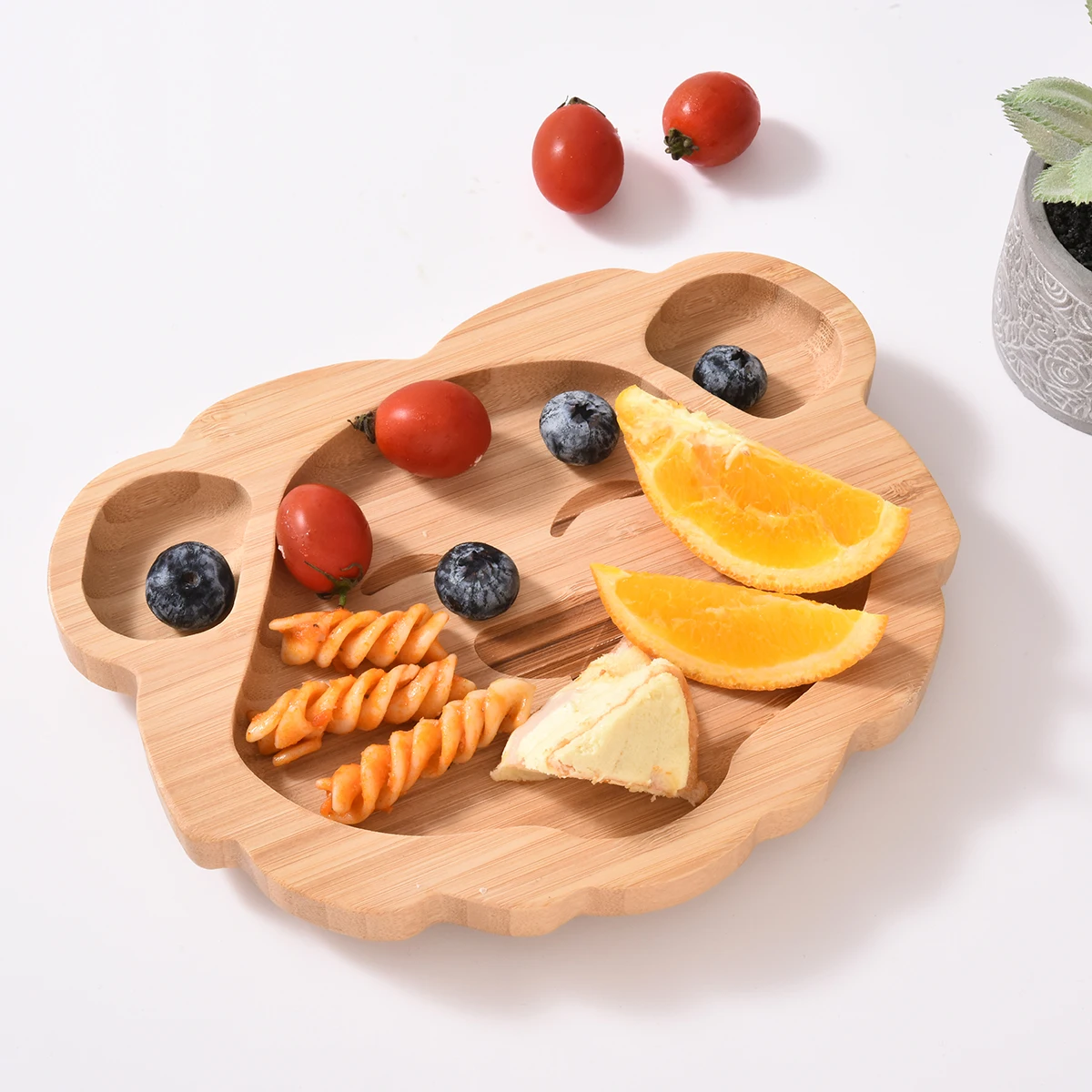 100% Natural Wooden Baby Dinner Plate Baby Bamboo Suction Plate Eco Friendly Lovely Bamboo Animal Baby Plate