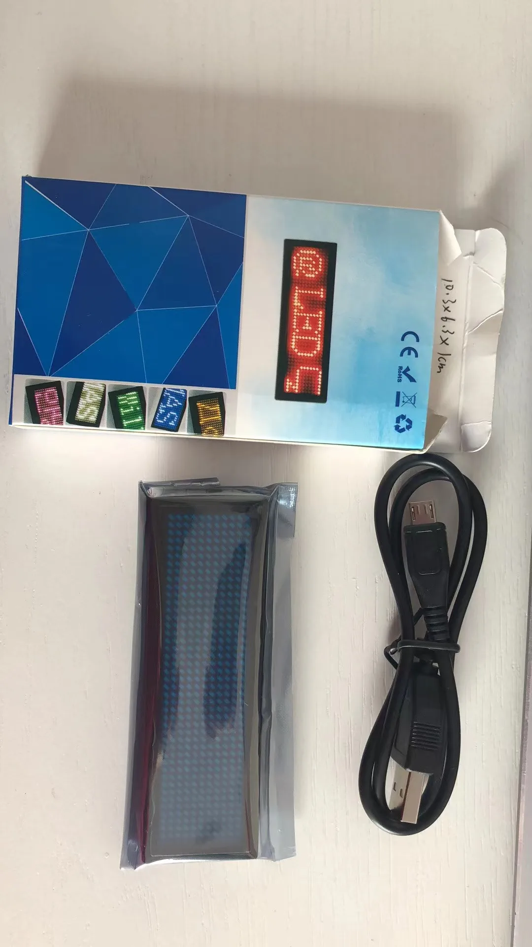 Digital Price Plate Rechargeable LED Message Display APP Programmable Magnetic LED Pin Badge LED Name Tag