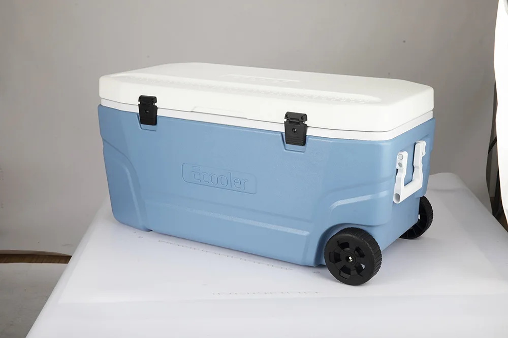 Large capacity outdoor sea fishing incubator with wheel cooler box