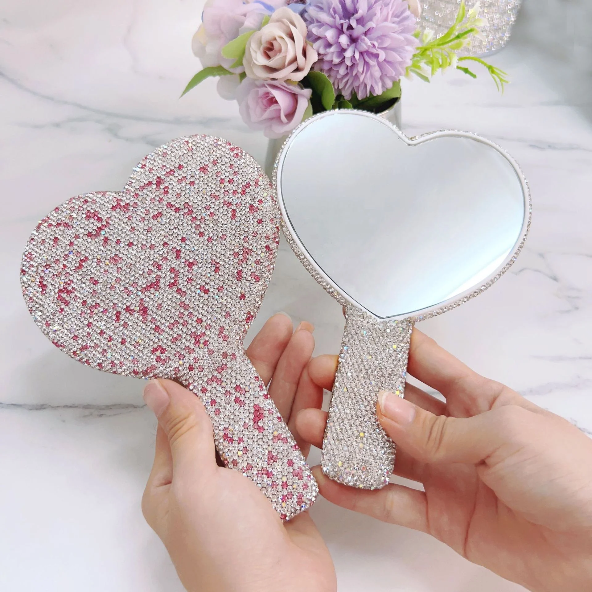Luxury Shiny Diamond Rhinestone Makeup Mirror Heart Bling Diamond Cosmetic Mirror Princess Handheld Mirror
