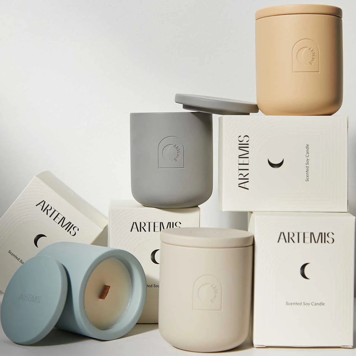 Luxurious natural soy Fashionable ceramic candle jars with essential oil reed diffuser gift set