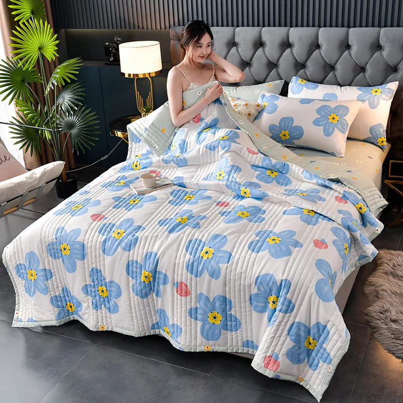 Wholesale Customised Super Soft 100% Polyester Microfiber Bedspread Print Flower Quilted Bed Spread Comforter Quilt