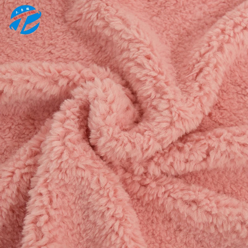 
New exclusively for two batches of plush fabric wholesale small raccoon Turkey toy bag clothing coat fabric spot 